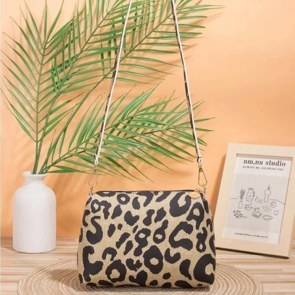 ⚠️Clearance Leopard Pattern Shoulder / Crossbody Bag - Picture 2 of 4